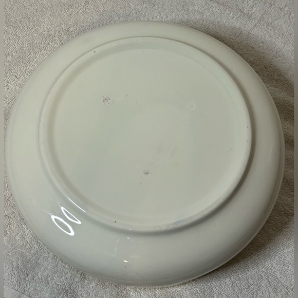 Vintage Hall China Crestware 10" Serving Bowl in Ivory Porcelain with Gold Trim - Picture 4 of 4